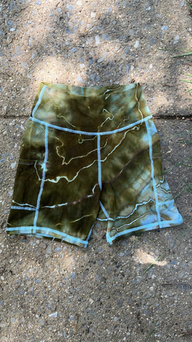 Small Bicycle Day Pocket Shorts (these would work great for size medium as well)
