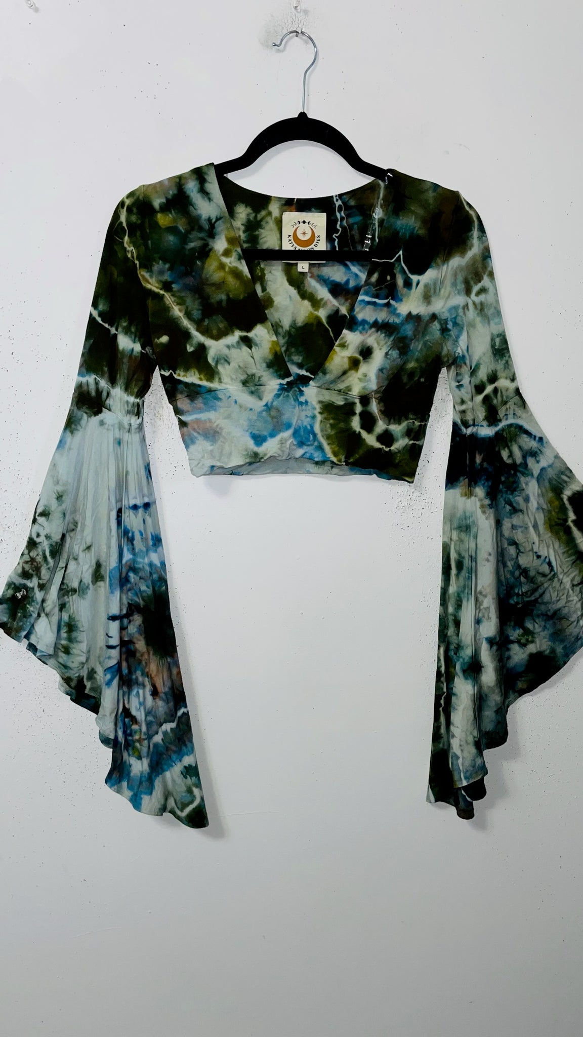 Daisy Jones large Bell Sleeve Crop