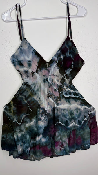 Large (runs super small) Tiered Tunic