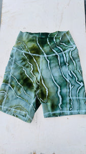 Small Bicycle Day Pocket Shorts (these would work great for size medium as well)