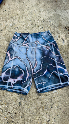 Small Bicycle Day Pocket Shorts (these would work great for size medium as well)