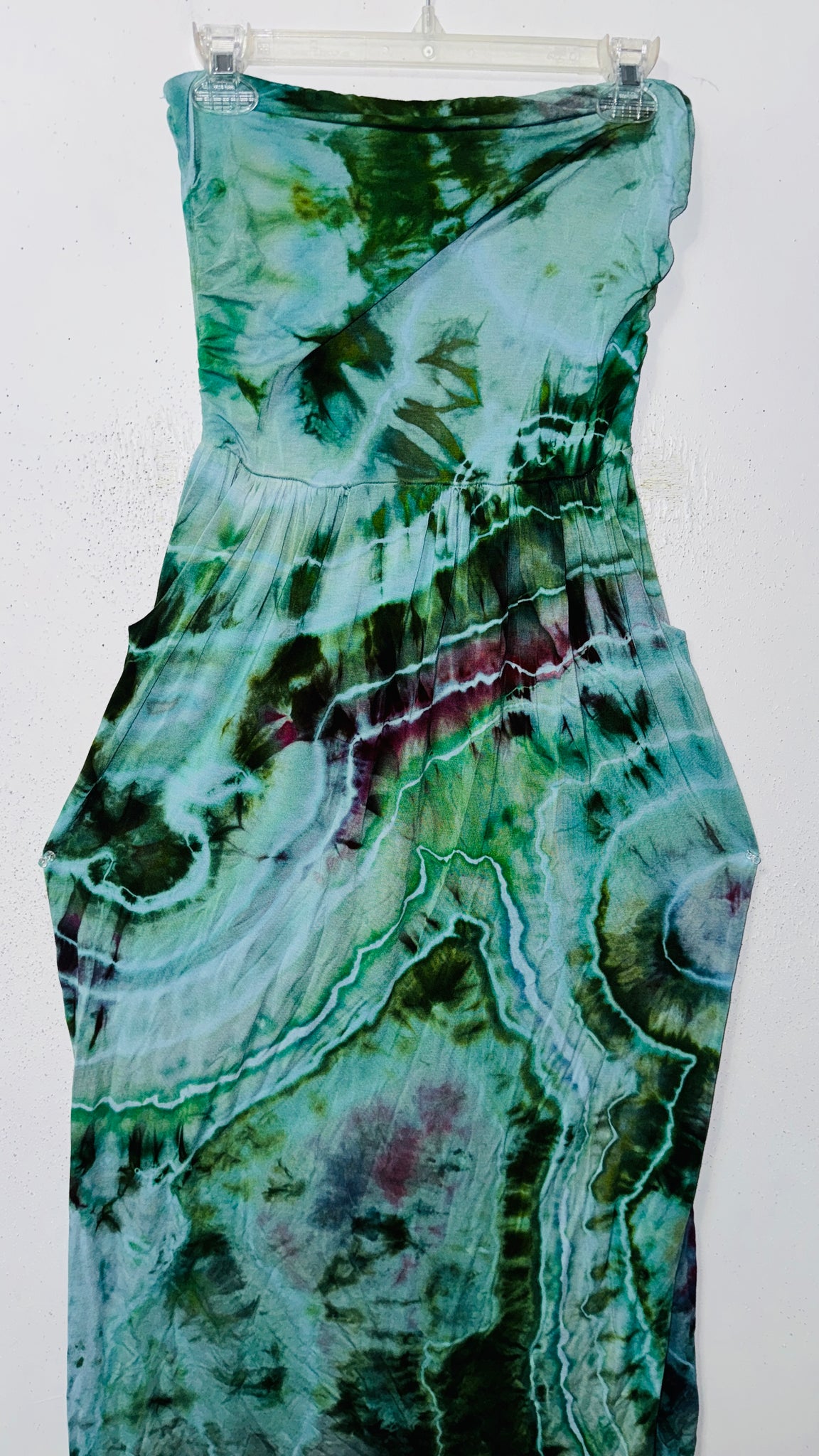 Medium Earth Mother Strapless Tube Pocket Dress