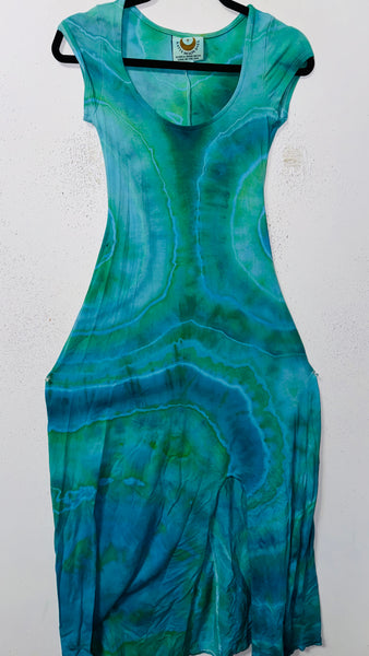 Small Grounded Cap Sleeve Slit Dress