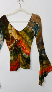 Ripple Bell Sleeve Cinch top large