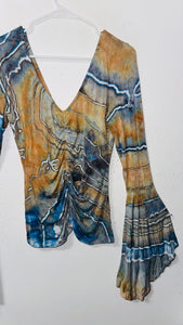 Ripple Bell Sleeve Cinch top large
