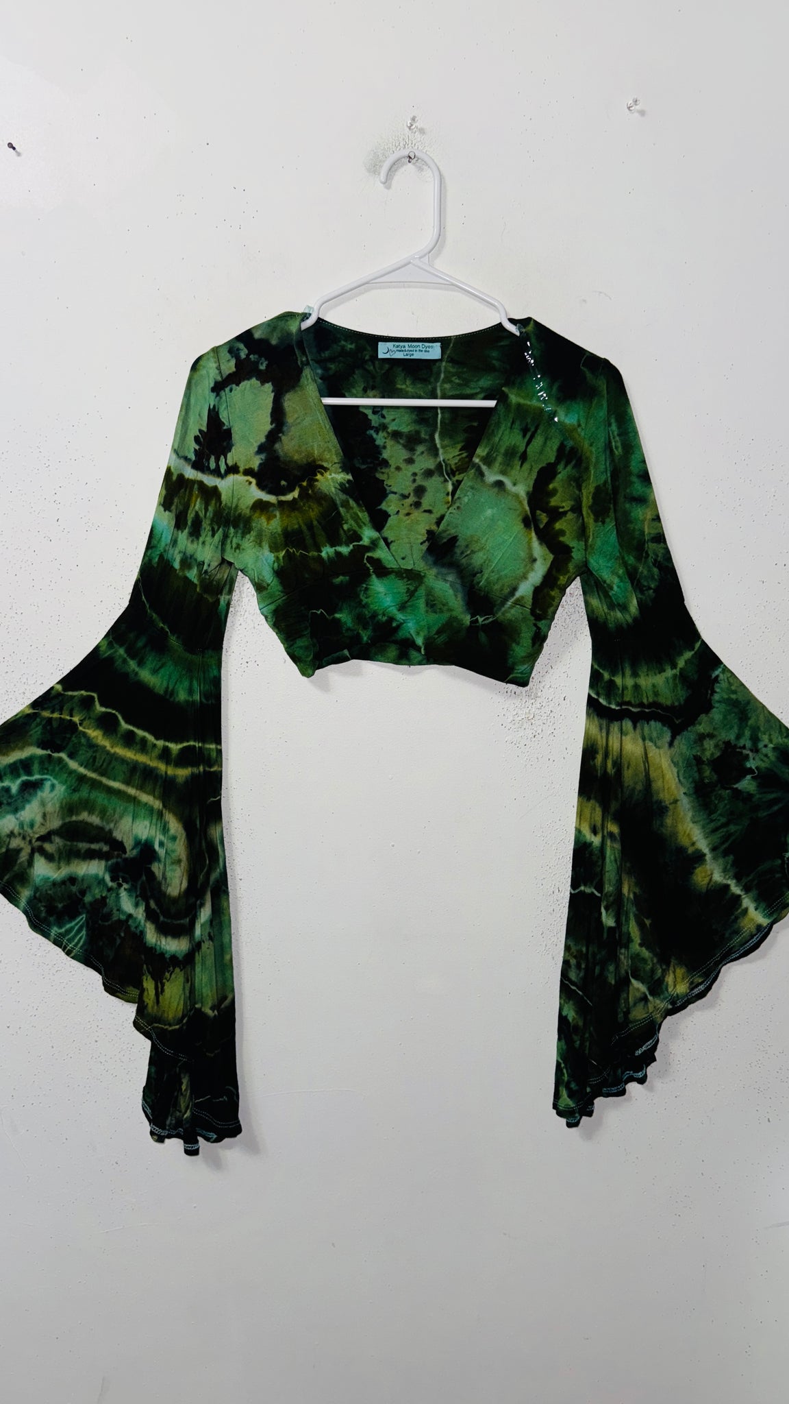 Daisy Jones large Bell Sleeve Crop