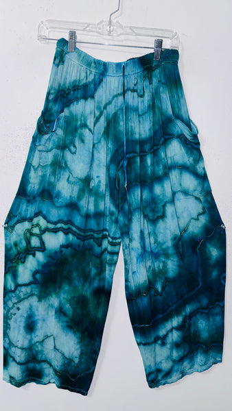 Large Shakedown Pants (string half out)