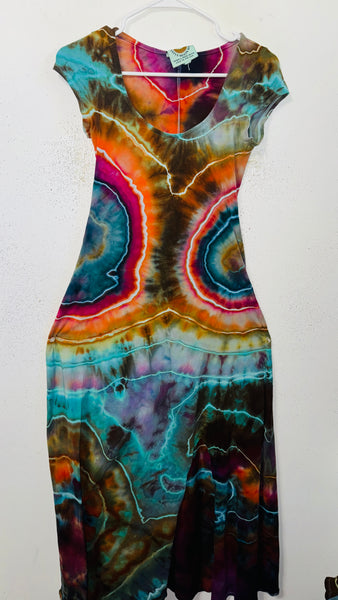 Medium Grounded Cap sleeve Slit Dress
