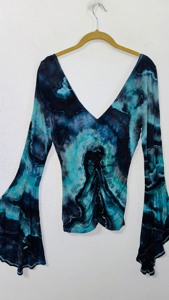 Ripple Bell Sleeve Cinch top XL