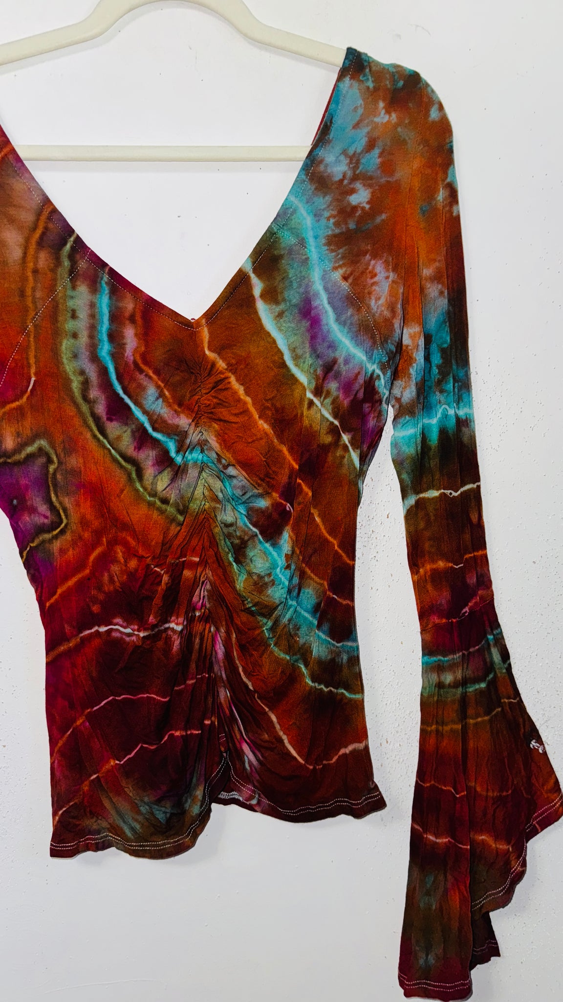 Ripple Bell Sleeve Cinch top XL