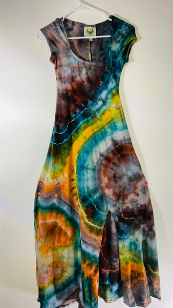 Small Grounded Cap Sleeve Slit Dress