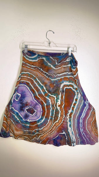 XL knee skirt can fit 2x, 3xl also