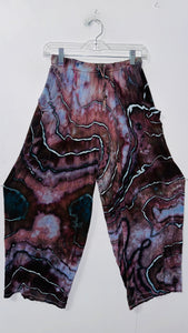 Medium Shakedown Pants discounted please read