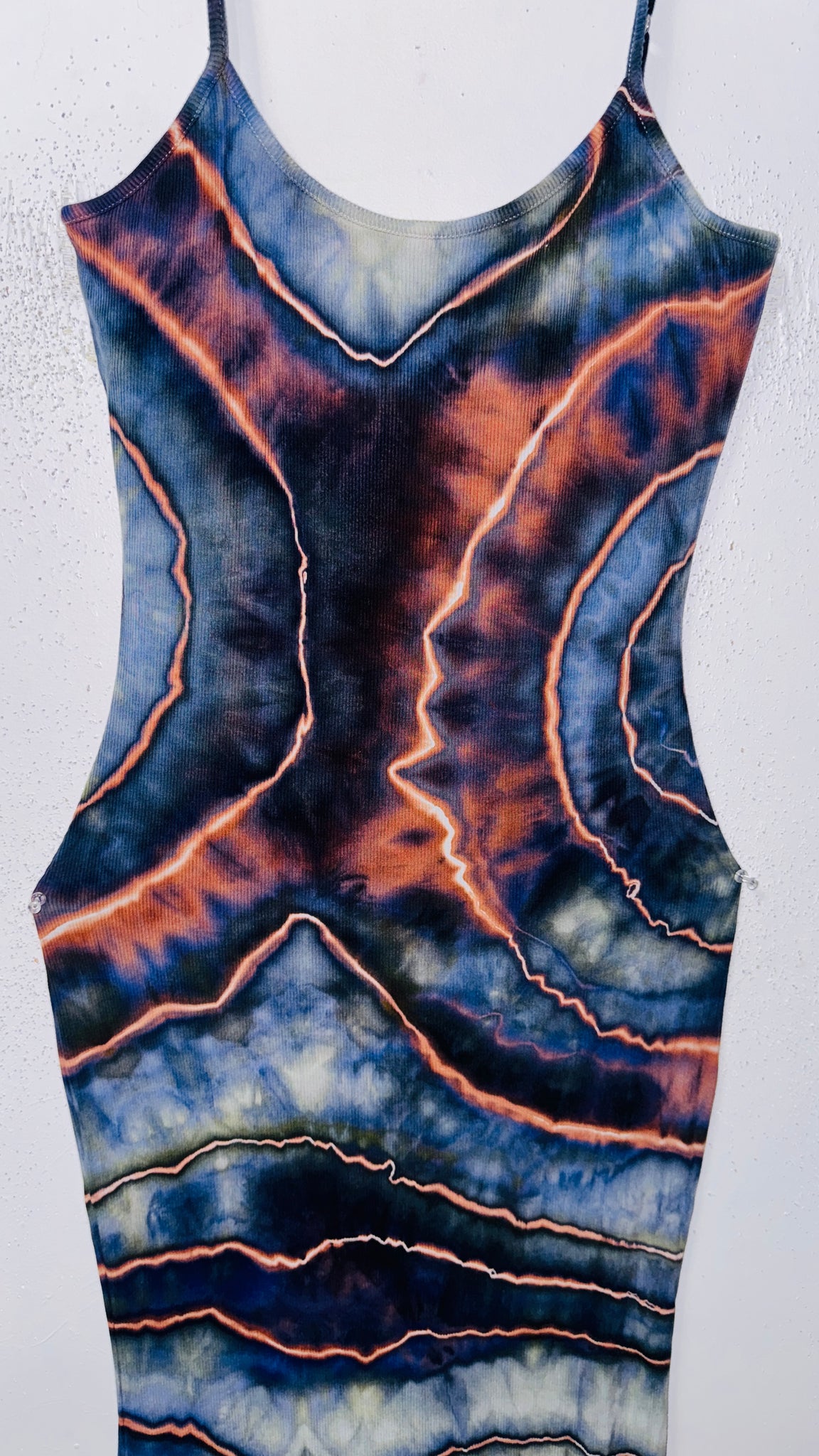 Large Venus Dress w/ mermaid flair & built in bra