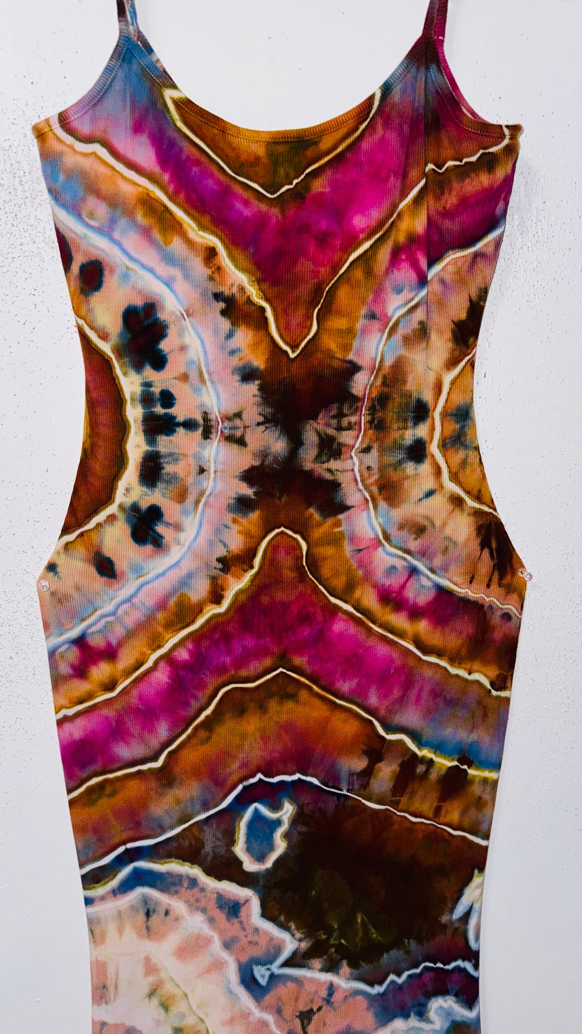 Large Venus Dress w/ mermaid flair & built in bra