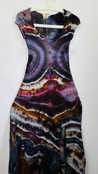 Small Grounded Cap Sleeve Slit Dress