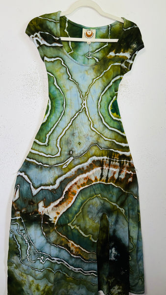 Small Grounded Cap Sleeve Slit Dress