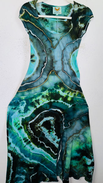 Medium Grounded Cap sleeve Slit Dress