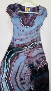Medium Grounded Cap sleeve Slit Dress