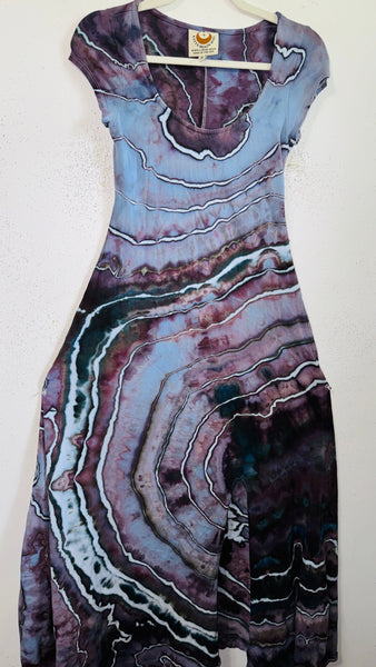 Medium Grounded Cap sleeve Slit Dress