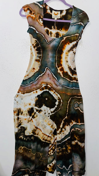 Medium Grounded Cap sleeve Slit Dress