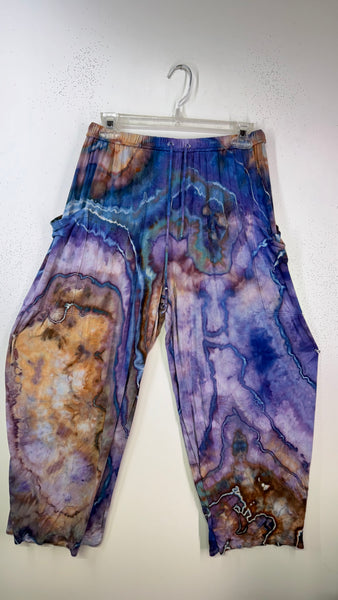 Medium Shakedown Pants discounted please read