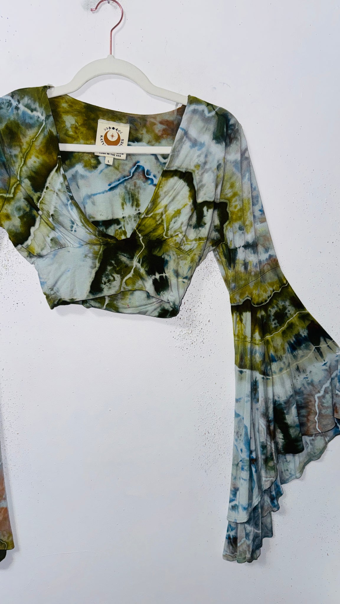 Daisy Jones large Bell Sleeve Crop