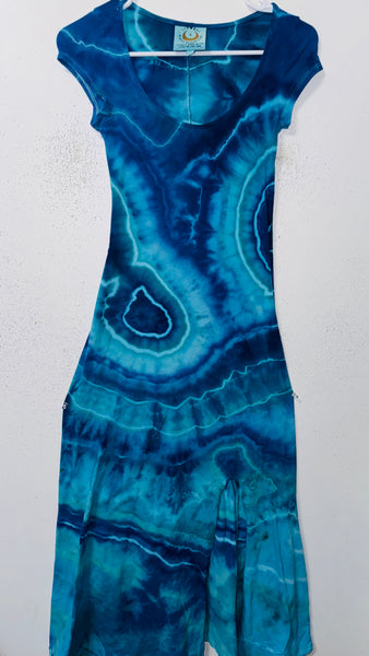 Small Grounded Cap Sleeve Slit Dress