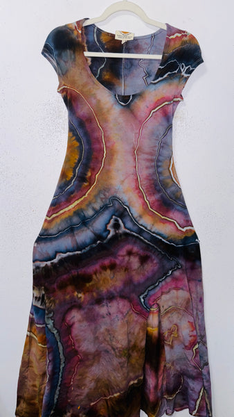 Medium Grounded Cap sleeve Slit Dress