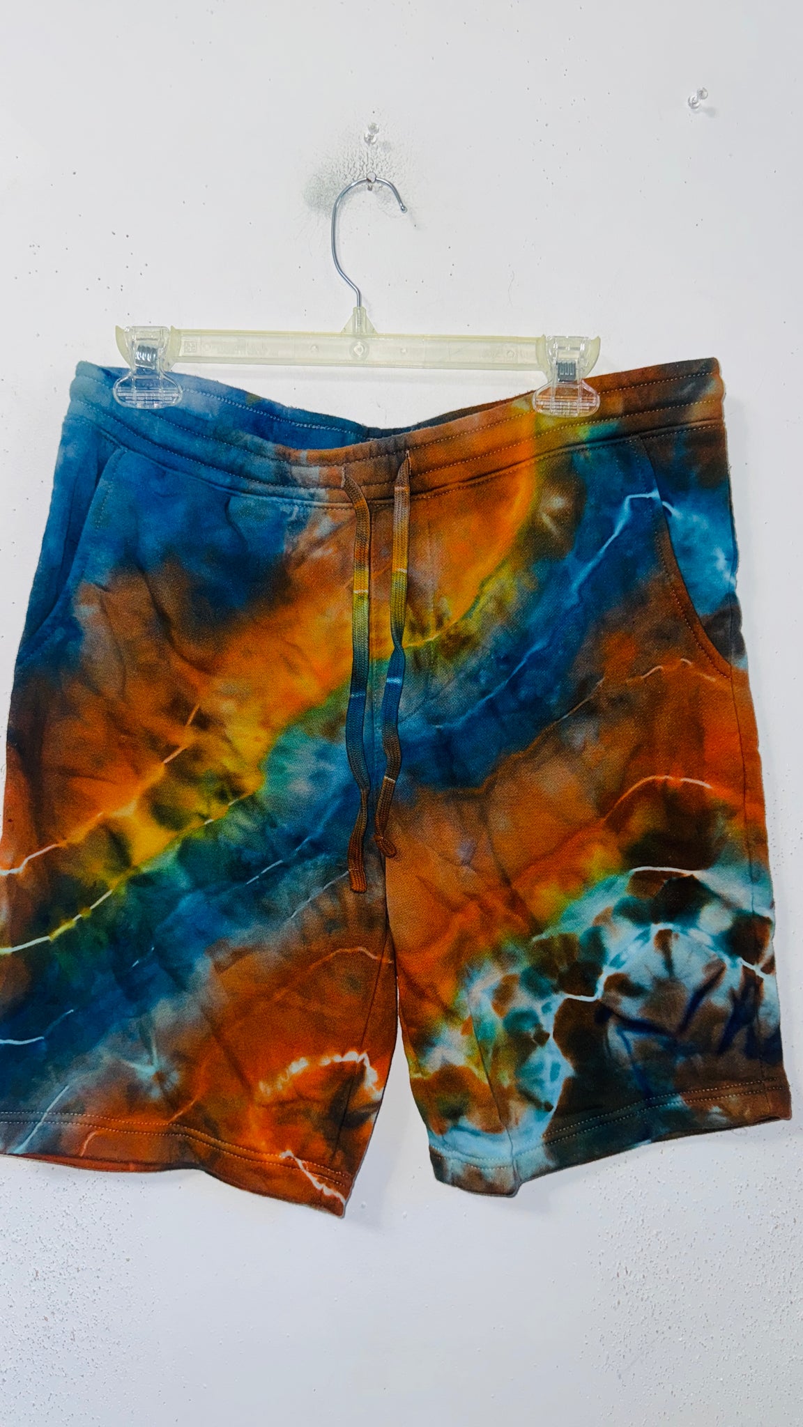 Medium unisex shorts