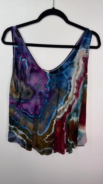 XL in the flow tank top (could fit 1xl too)