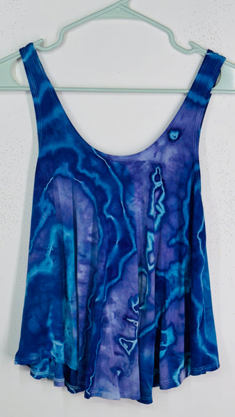 Medium in the flow tank top (could fit large too)