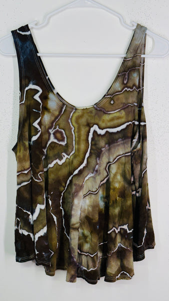 1XL in the flow tank top