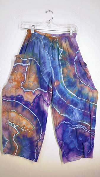 Medium Shakedown Pants discounted please read