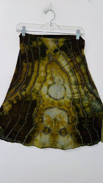 Large knee skirt