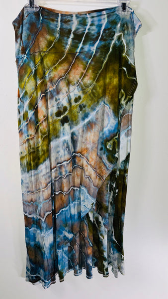 Large Peekaboo Skirt (runs large, better for size XL/1xl)