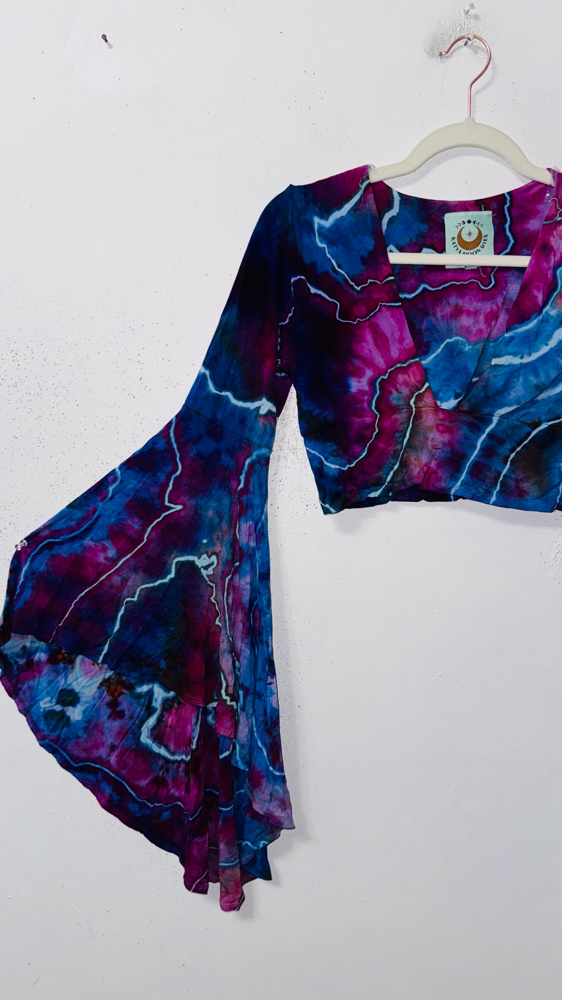 Daisy Jones large Bell Sleeve Crop