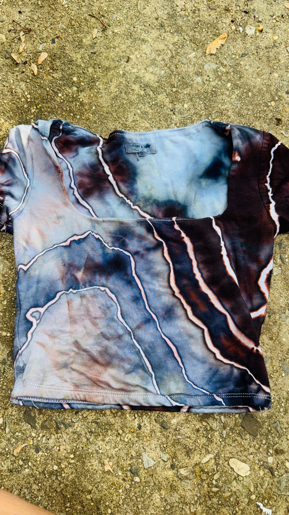 Medium T Crop