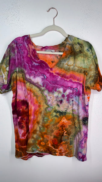 XL Comfy V neck Tee (could fit 1XL too)