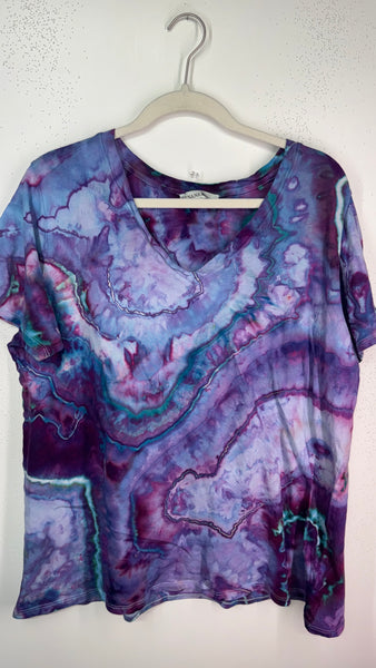 XL Comfy V neck Tee (could fit 1XL too)