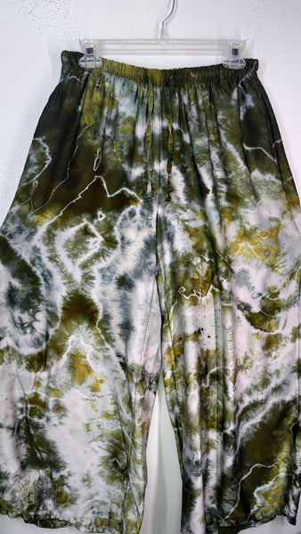 Small silky pants (loose fit, can fit medium, L too!)