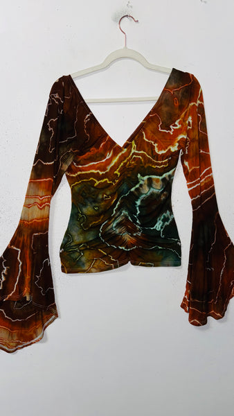 Ripple Bell Sleeve Cinch top large