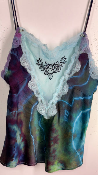 Medium (fits like S) lace & mulberry silk tank