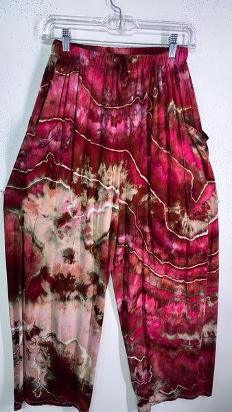 Medium Shakedown Pants discounted please read