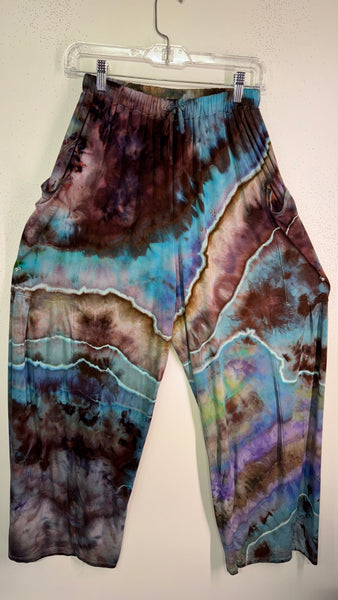 Medium Shakedown Pants discounted please read