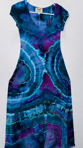 Medium Grounded Cap sleeve Slit Dress