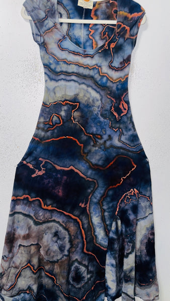 Medium Grounded Cap sleeve Slit Dress