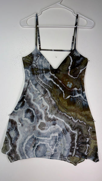 Small Dolly Dress w/ open back