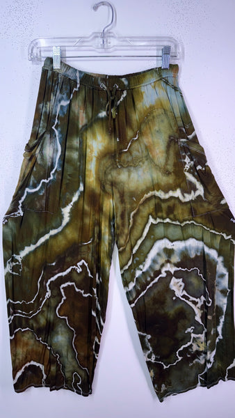 Medium Shakedown Pants discounted please read