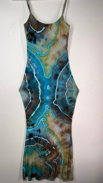 Medium Venus Dress w/ mermaid flair & built in bra discounted please read